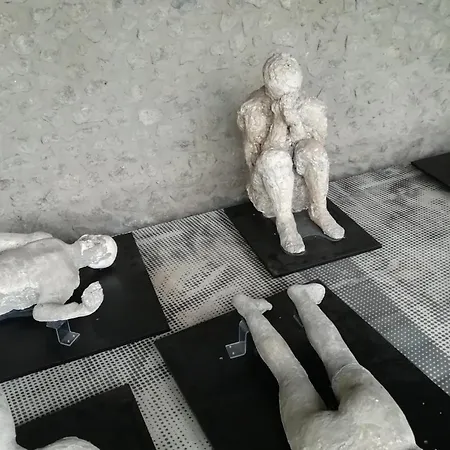 H.ave Oda ve Kahvaltı 4*