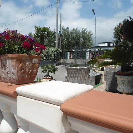 H.ave Oda ve Kahvaltı 4*