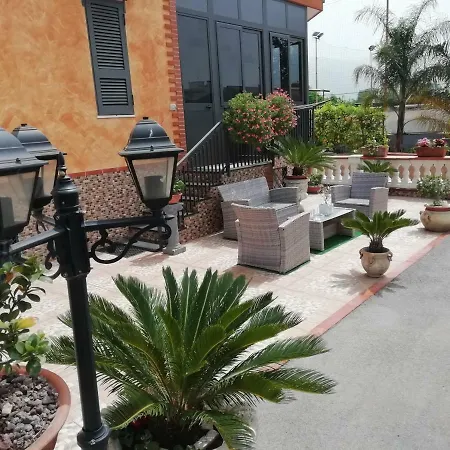 Oda ve Kahvaltı H.ave Pompei