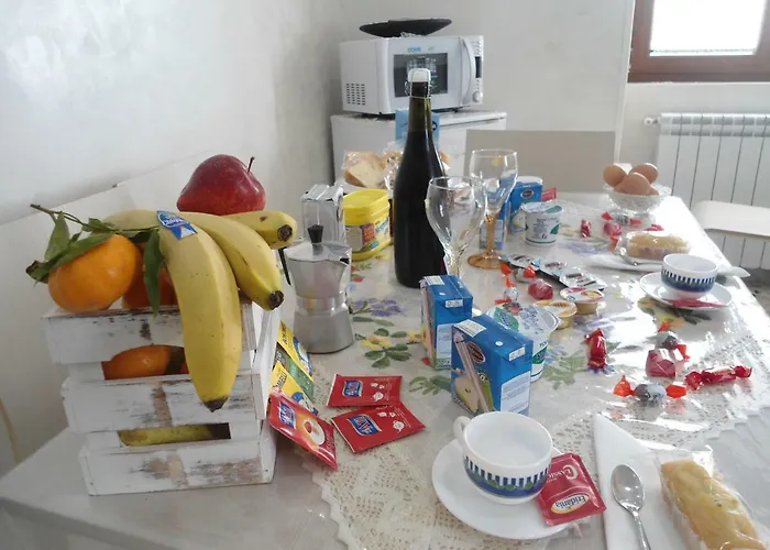 H.ave לינה וארוחת בוקר פומפיי